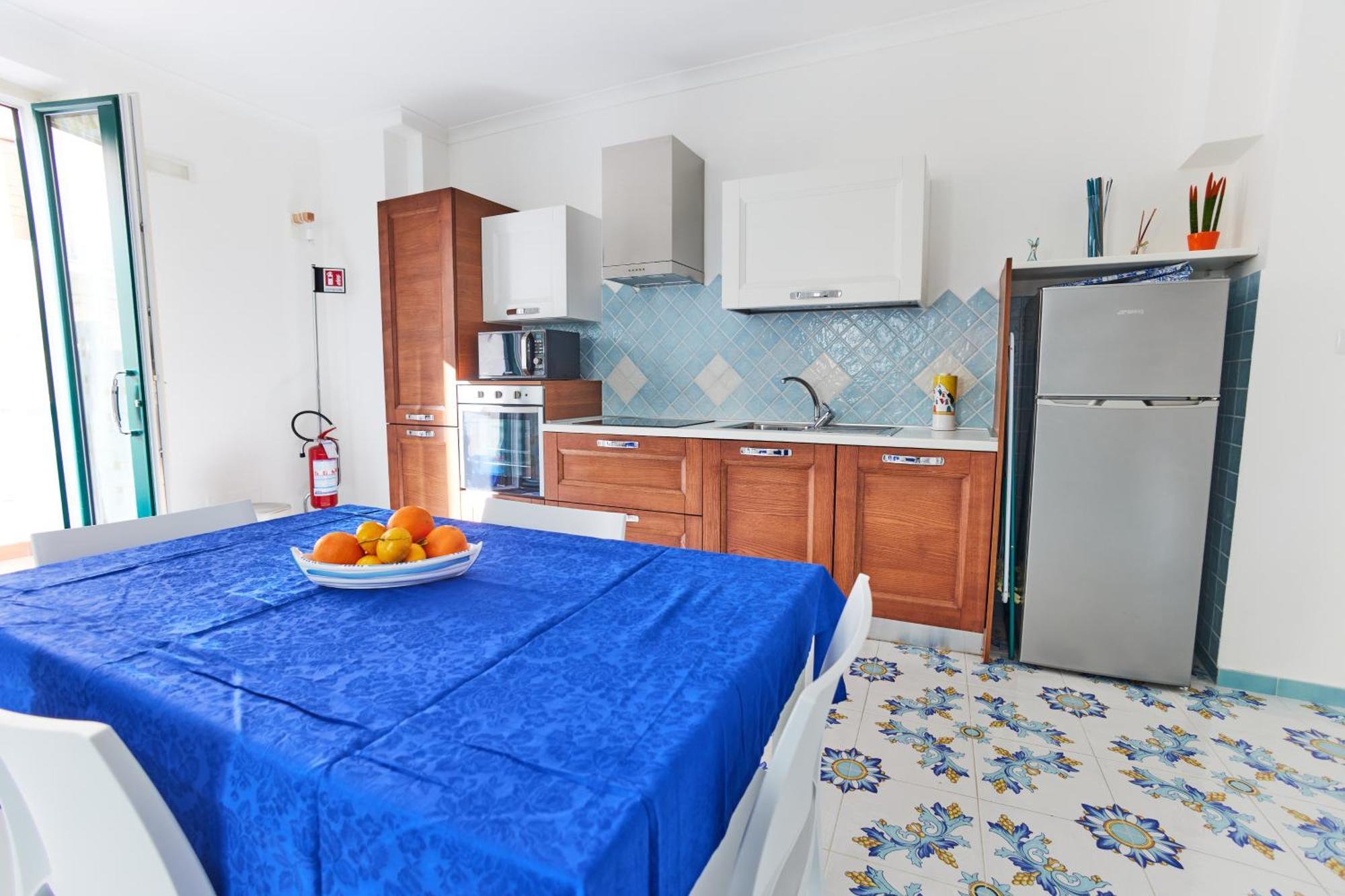 Seashell Apartment Minori Bagian luar foto